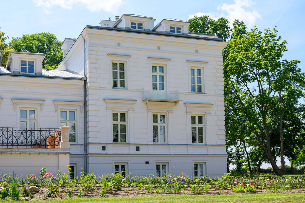 Pałac Jaźwińskich w Borkach